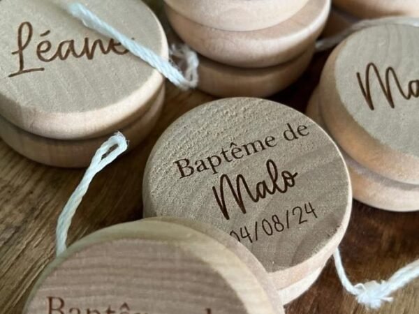 Yoyo en bois personnalisé gravé