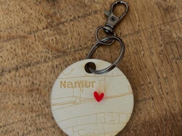 Porte-clés lieu d’amour — cœur rouge